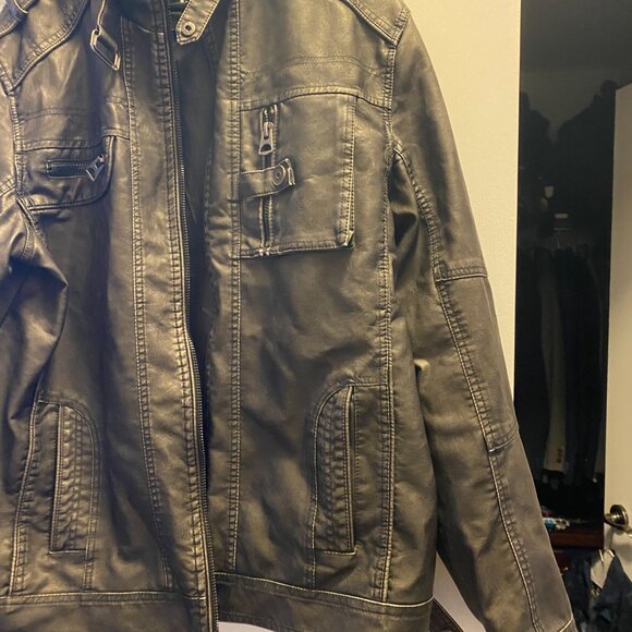 Distressed Men's Leather Jacket - Picture 4 of 4